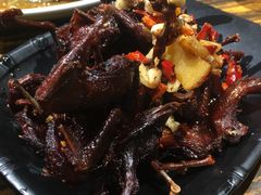 -老闵田螺馆·南昌特色小炒(梦时代店)