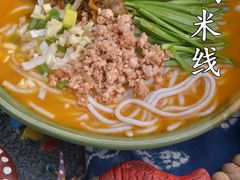 小锅米线-云之南(八里庄店)