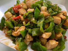 麻辣鸡丁-瑜瑜饭馆