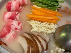 泡菜肥牛部队锅-春熙台韩国料理·章鱼肥牛(西丽店)