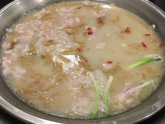 -老来福·非遗酸汤兔(凯旋路店)