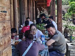 -头上红煨盐鸡·非遗院子餐厅