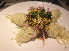 -韵秋荷(宝山龙湖天街店)