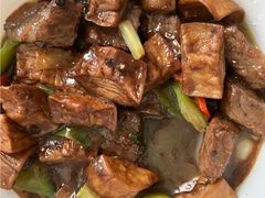 黑椒杏鲍菇牛肉粒-老广酒楼(樱花店)