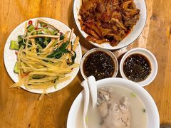 -明红蹄花(糍粑店街店)