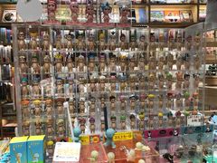 -猫的天空之城概念书店(杭州南宋御街店)