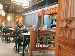 大堂-京味斋·北京烤鸭(北京南站洋桥店)
