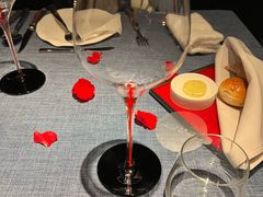 餐前面包-弦月窗LUNETTE BY AMANDA(复兴路店)