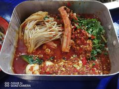 -马路边边串串香(苗栗路店)