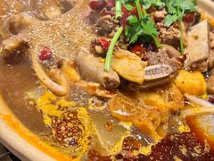 -沙胆彪炭炉牛杂煲(上海日月光广场店)