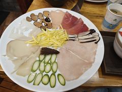 -桥香园过桥米线(国贸店)