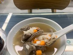 酸辣牛三星汤-西关明记肠粉·亚洲地标美食(北京路店)