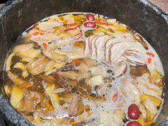 -蘑界·野生菌火锅(深业上城店)