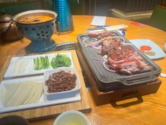 -娜仁图雅蒙古美食村(33小镇店)