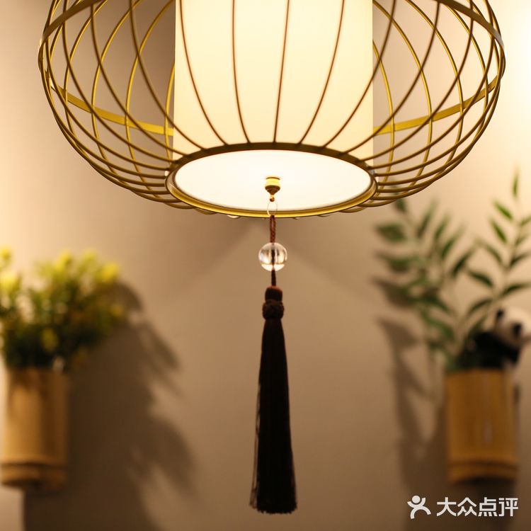 无论是川味小吃繁多的种类，还是风格各异的小吃口味