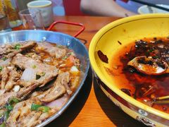 -休记光头香辣蟹干锅(绵竹店)