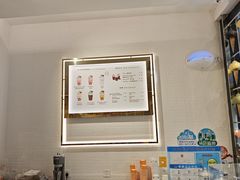 -VENCHI 闻绮(上海佛罗伦萨小镇店)