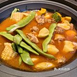 徐家汇香喷喷的东北轶锅炖！