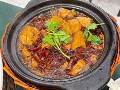 臭豆腐肥肠煲-红厨巷·淮扬菜(熙南里店)