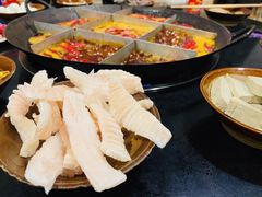 牙梗-彭三老火锅(枣子岚垭正街店)