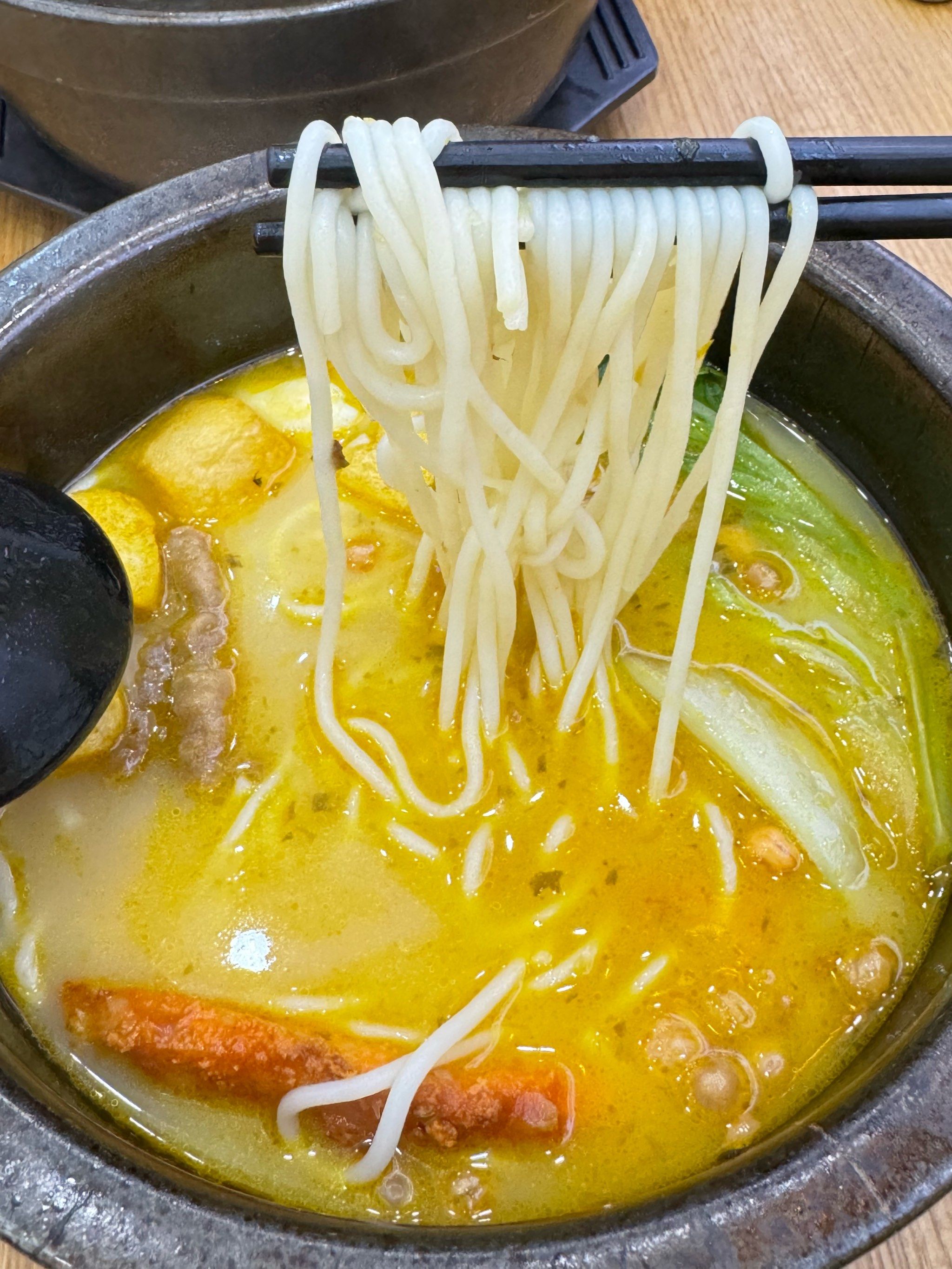 🏠店铺:十秒到过桥米线
	
没有吃过这种花样式米线的
一定