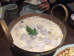 -大头虾越式风味餐厅(光明广场店)