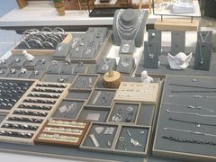 -十八字金·银饰·拼豆·开蚌DIY(魏公芳华里店)