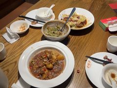 -爱碗亭·鲜炒湖南菜(壹城中心店)