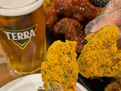 -BHC炸鸡(明洞总店)