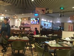 -新大咀港式茶餐厅(宝山万达店)