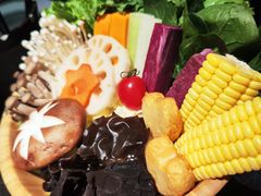 -湊湊火锅·茶憩(新中关购物中心店)