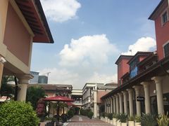 -佛罗伦萨小镇广佛名品奥特莱斯(疏港路店)