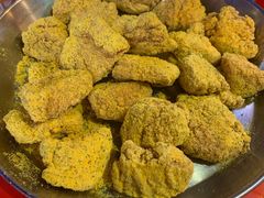 -BHC炸鸡(明洞总店)