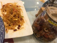 -马尔龙新疆饭店·清真(瑞景店)