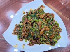 怪味牛柳-恩宏德餐馆(平山道店)