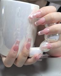 -丽心自助美甲美睫