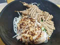 口水鸡拌面-两勺子一碗口水鸡拌面