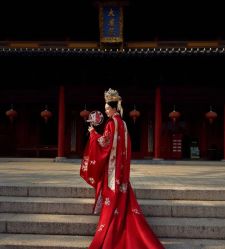 -挪娅婚纱摄影皇家会所