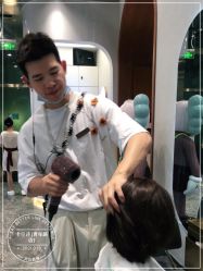 -卡尔诗·科技美肤连锁