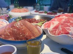 -茅草房·河畔园林火锅