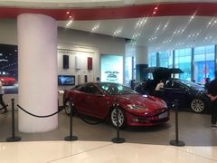 -TESLA 特斯拉(广州天环广场体验店)