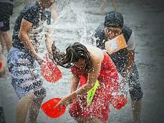 -东方帝景假日酒店