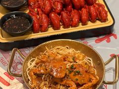 -肥肥虾庄·金牌油焖大虾(汉口城市广场店)