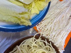 -霄汉牛三鲜湖北砂锅菜(万松园2店)