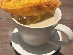 -港丽餐厅(来福士店)