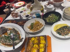 -皇城根·鲁菜济南菜·吊炉烤鸭·炒鸡鱼头(济南旗舰店)