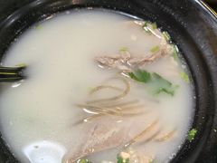 -万红路羊汤烧饼店(将台路店)