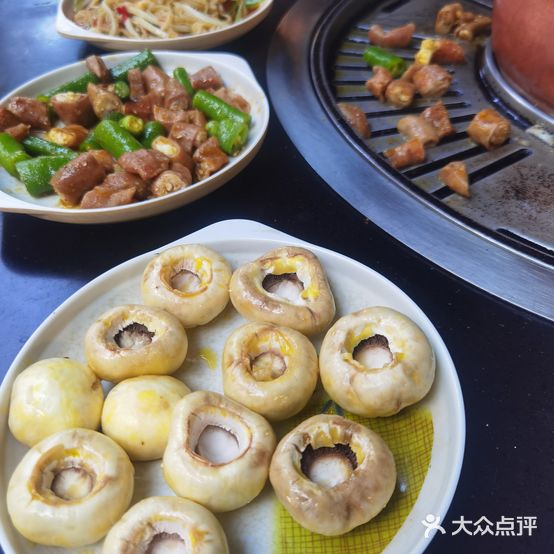 鲜上牛火塘牛肉烧烤(曼哈顿店)
