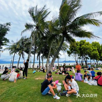 周末的深圳湾人山人海~
