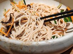 鸡丝凉米线-云海肴·汽锅鸡·云南菜(天山百盛优客店)